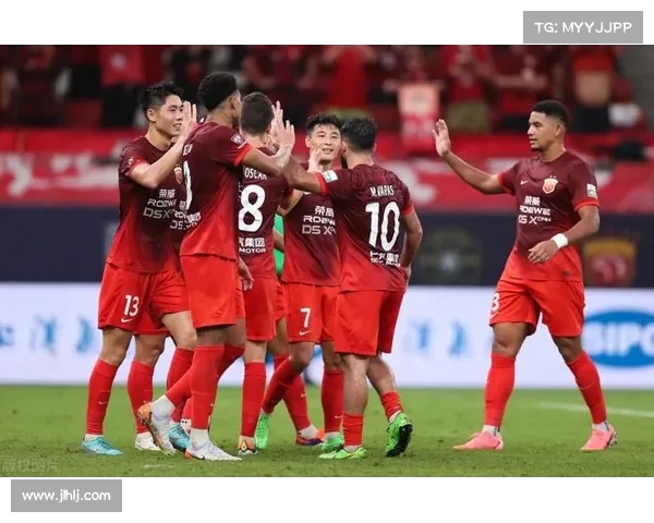 中超球员表现评分分析:谁是本轮最佳与最差球员的背后故事 中超球员表现评分分析:谁是本轮最佳与最差球员的背后故事
